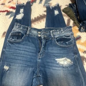 Woman’s kancan jeans